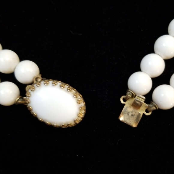 Vintage Crystal White Beaded Multi Strand Necklace - Picture 11 of 11